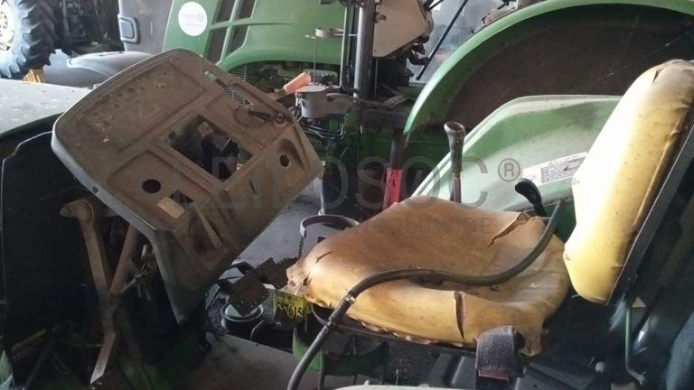 Trator John Deerecom