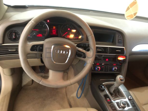 Audi A6 2.0 TDI · Ano 2005