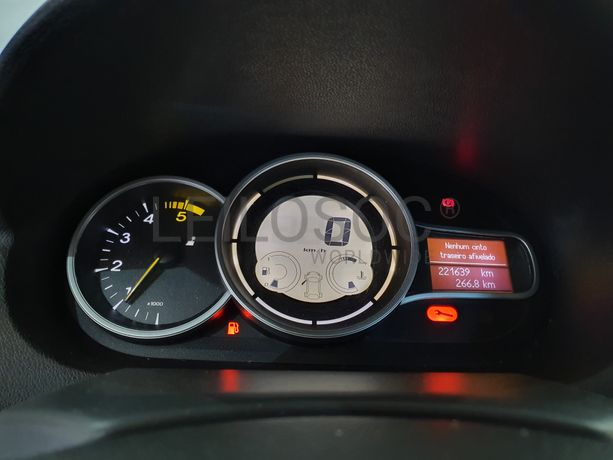 Renault Mégane 1.5 · Ano 2014