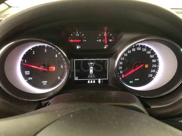 Opel Astra · Ano 2019