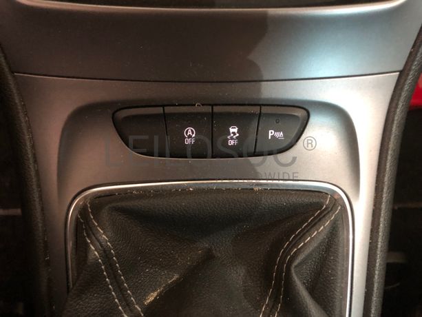 Opel Astra · Ano 2019