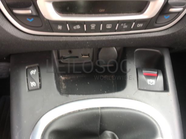 Renault Grand Scénic 1.5 DCI · Ano 2016