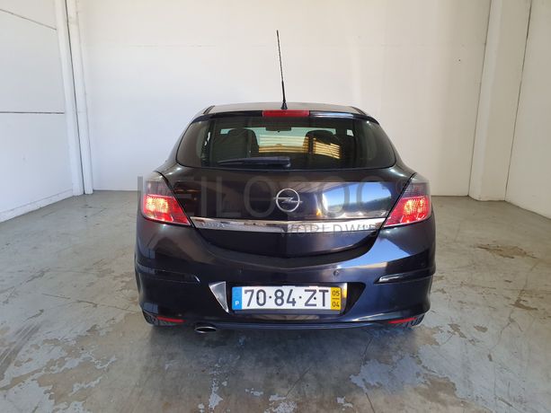 Opel Astra · Ano 2005