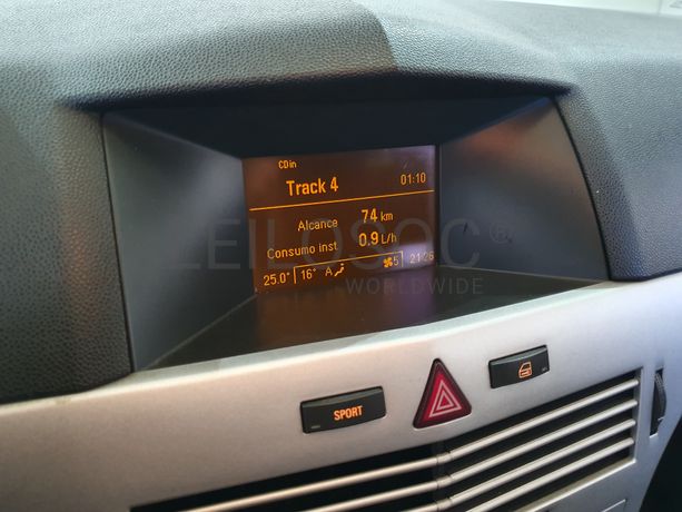 Opel Astra · Ano 2005