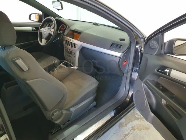 Opel Astra · Ano 2005
