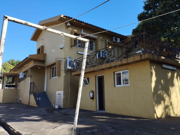 Moradia duplex T4 equipada