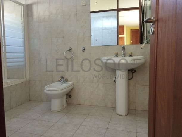 Moradia duplex T4 equipada