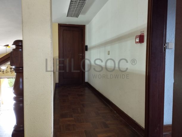 Moradia duplex T4 equipada