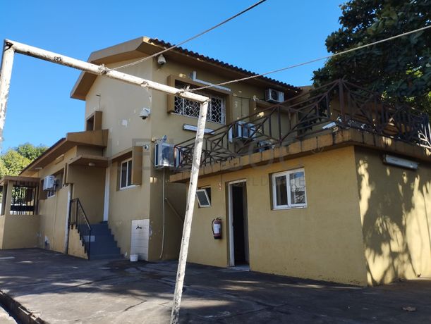 Moradia duplex T4 equipada