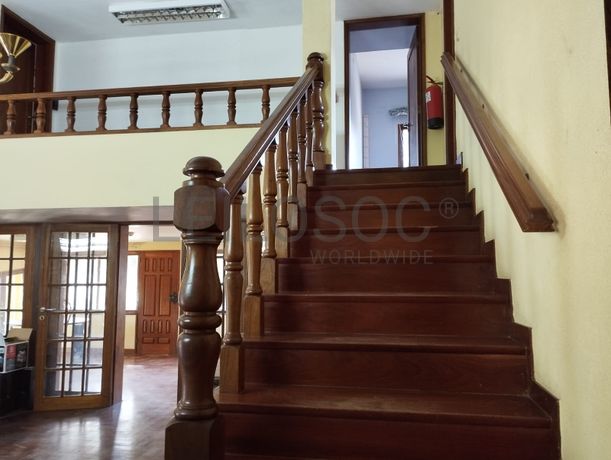 Moradia duplex T4 equipada