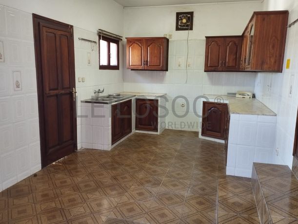 Moradia duplex T4 equipada