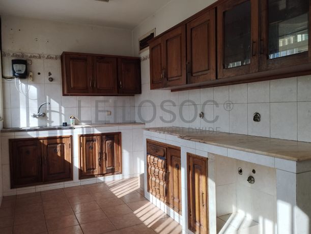 Moradia duplex T4 equipada