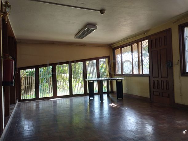 Moradia duplex T4 equipada