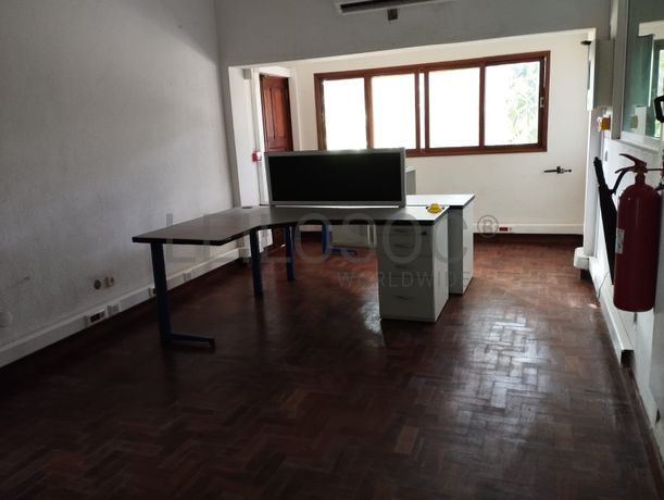 Moradia duplex T4 equipada