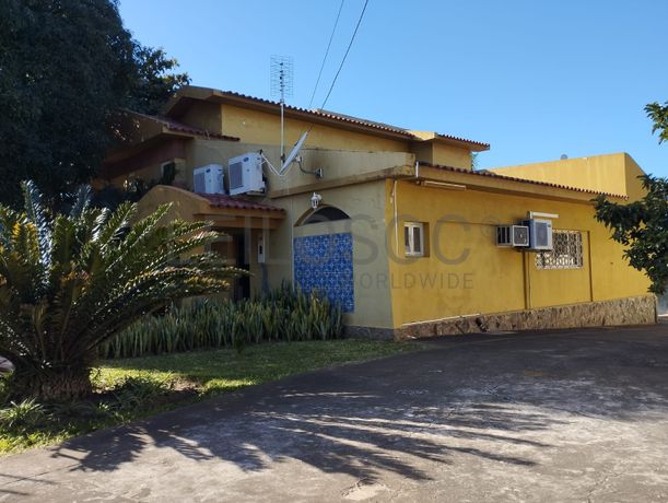 Moradia duplex T4 equipada