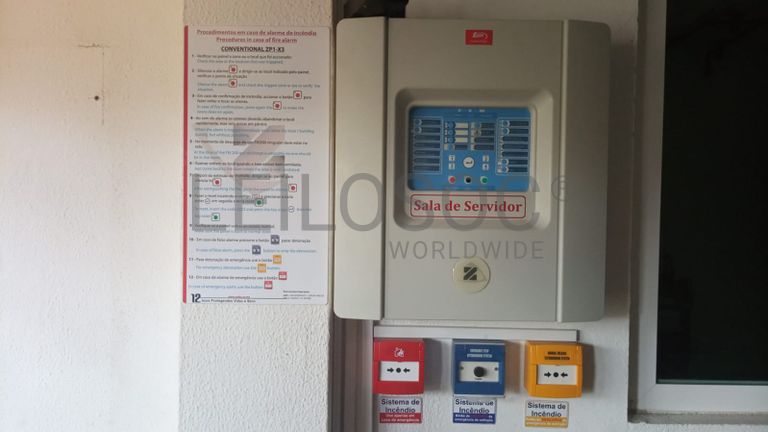 Moradia duplex T4 equipada