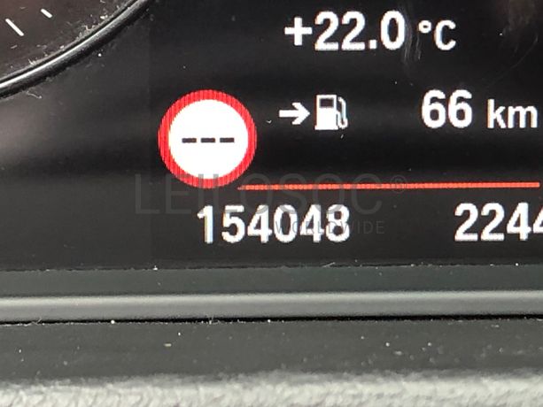 BMW X1 16D · Ano 2018