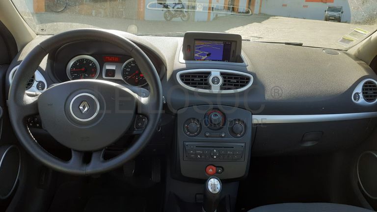 Renault Clio · Ano 2010