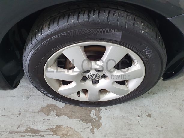 Volkswagen New Beetle · Ano 2005