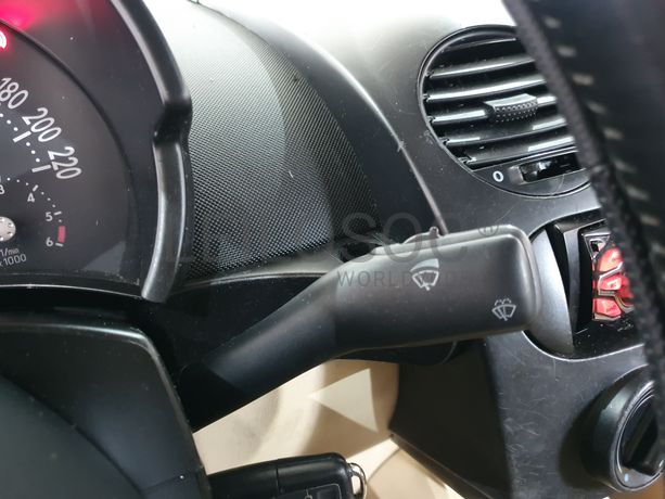 Volkswagen New Beetle · Ano 2005