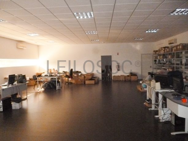 Armazém Industrial · Parque Empresarial da Ermida, Santo Tirso