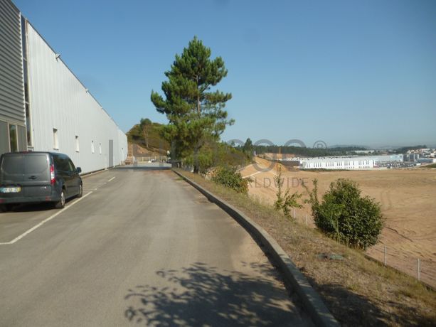 Armazém Industrial · Parque Empresarial da Ermida, Santo Tirso