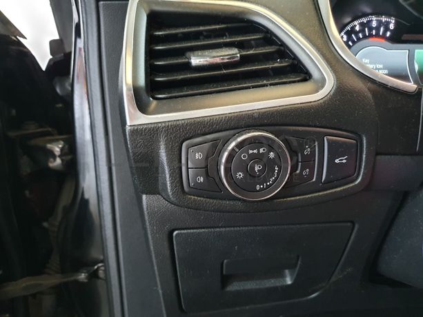 Ford S-Max · Ano 2015