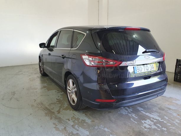 Ford S-Max · Ano 2015
