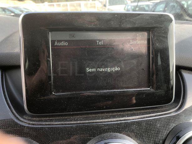 Mercedes-Benz Class B · Ano 2013