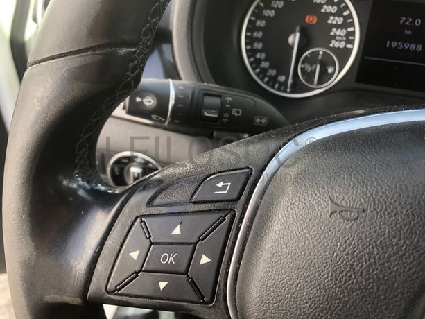 Mercedes-Benz Class B · Ano 2013