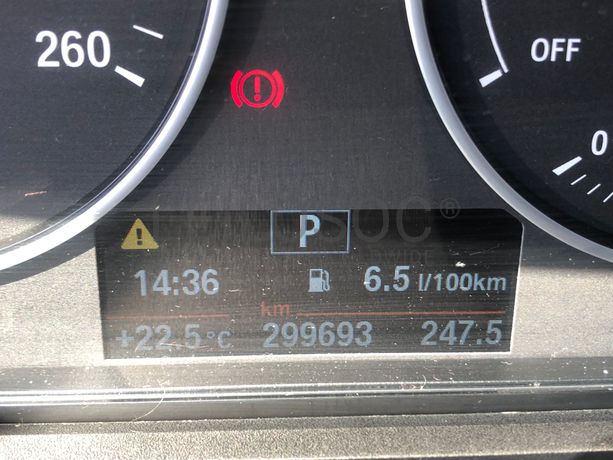 BMW 318 D · Ano 2014