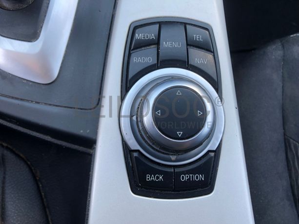 BMW 318 D · Ano 2014