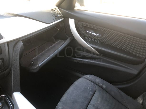 BMW 318 D · Ano 2014