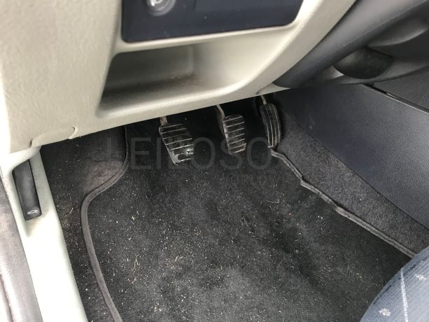 Renault Clio 1.2 · Ano 2001