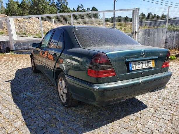 Mercedes-Benz C220 CDI · Ano 1999