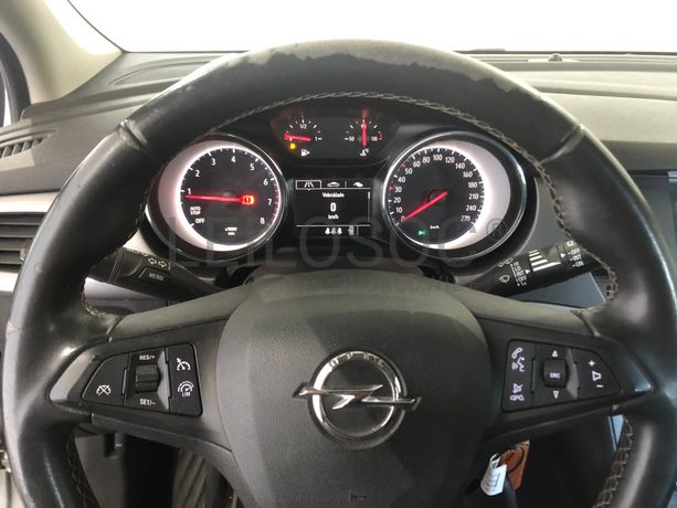 Opel Astra · Ano 2019