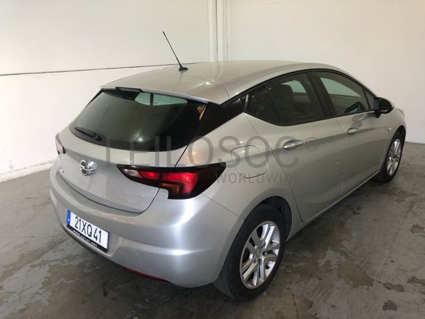 Opel Astra · Ano 2019