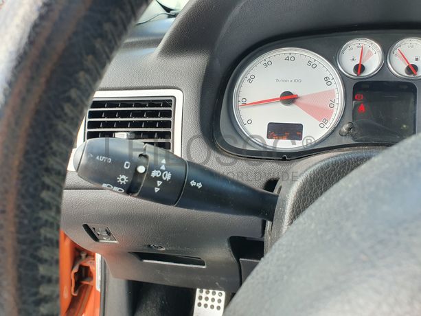 Peugeot 307 CC · Ano 2005