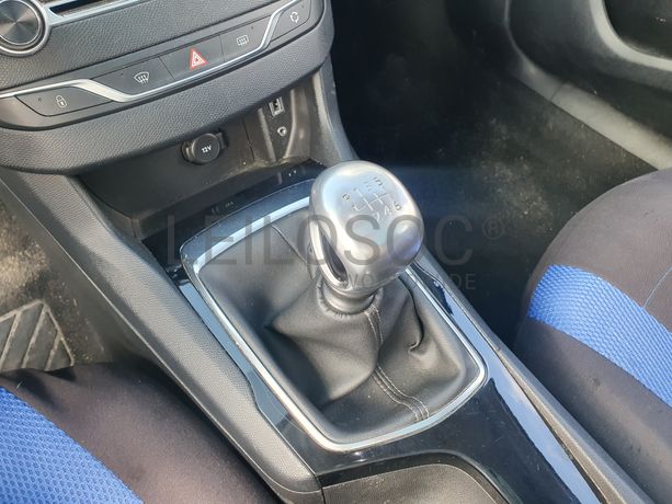 Peugeot 308 · Ano 2015