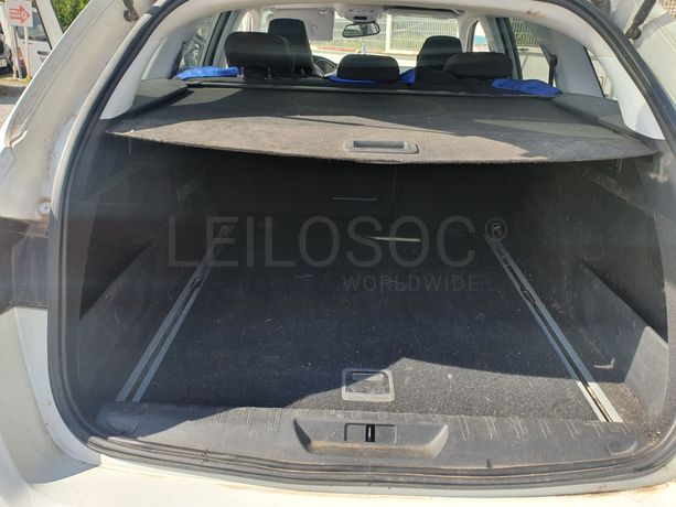 Peugeot 308 · Ano 2015