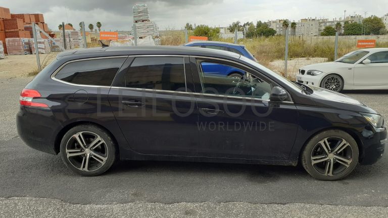 Peugeot 308 · Ano 2014