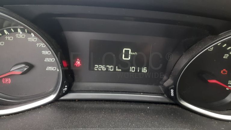 Peugeot 308 · Ano 2014