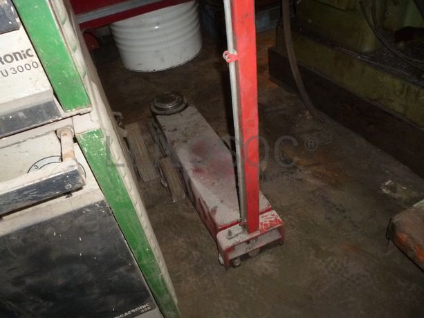 Equipamentos · Reparação e manutenção de máquinas e equipamentos