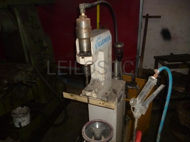 Equipamentos · Reparação e manutenção de máquinas e equipamentos