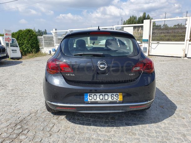 Opel Astra · Ano 2015