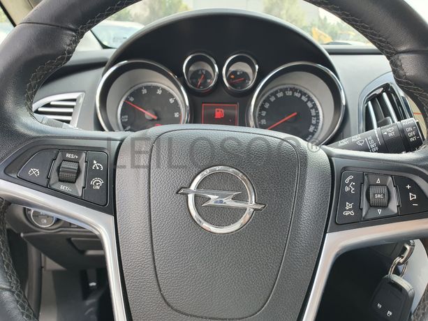 Opel Astra · Ano 2015