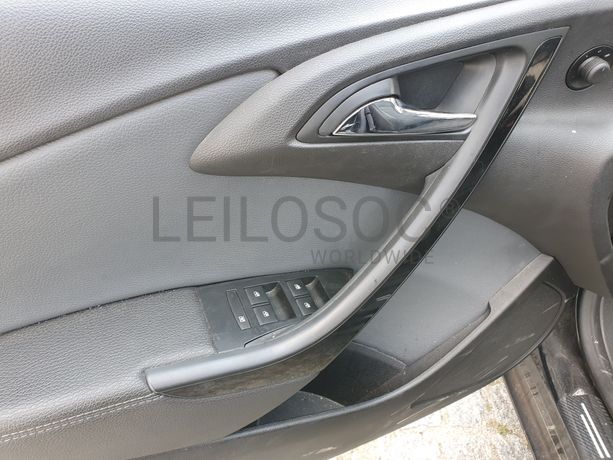Opel Astra · Ano 2015