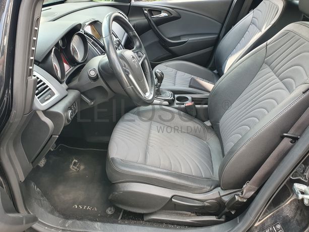 Opel Astra · Ano 2015