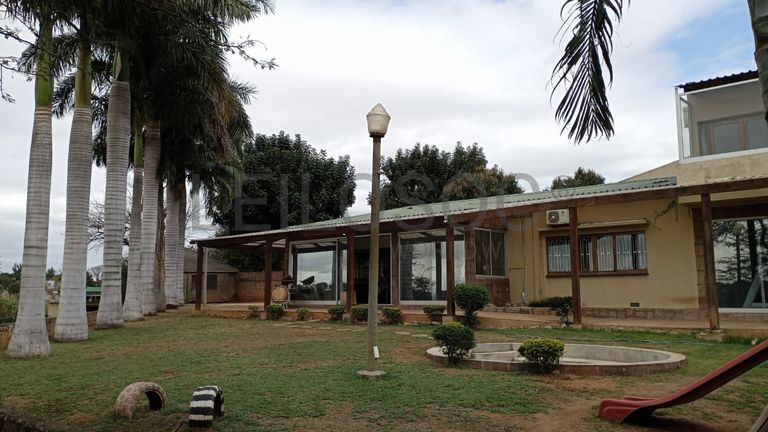 Moradia T3 com piscina