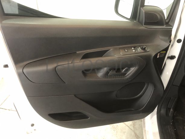 Opel Combo · Ano 2019